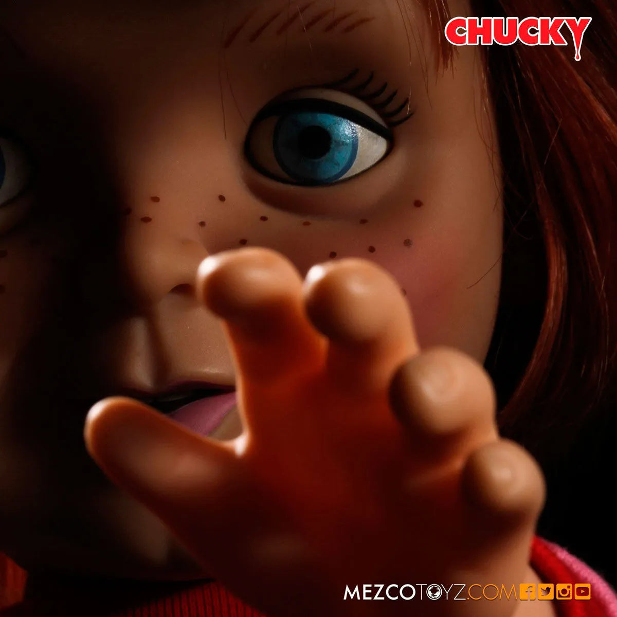 Child's Play Mezco Designer Series Mega Scale Chucky Talking Doll - Ginga Toys