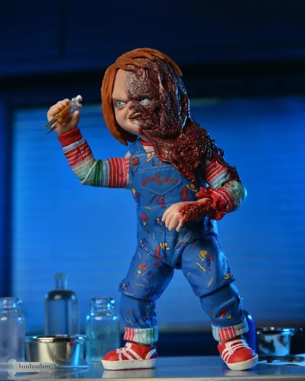 Chucky the Diabolical Doll Chucky Ultimate Figure - Neca - Ginga Toys