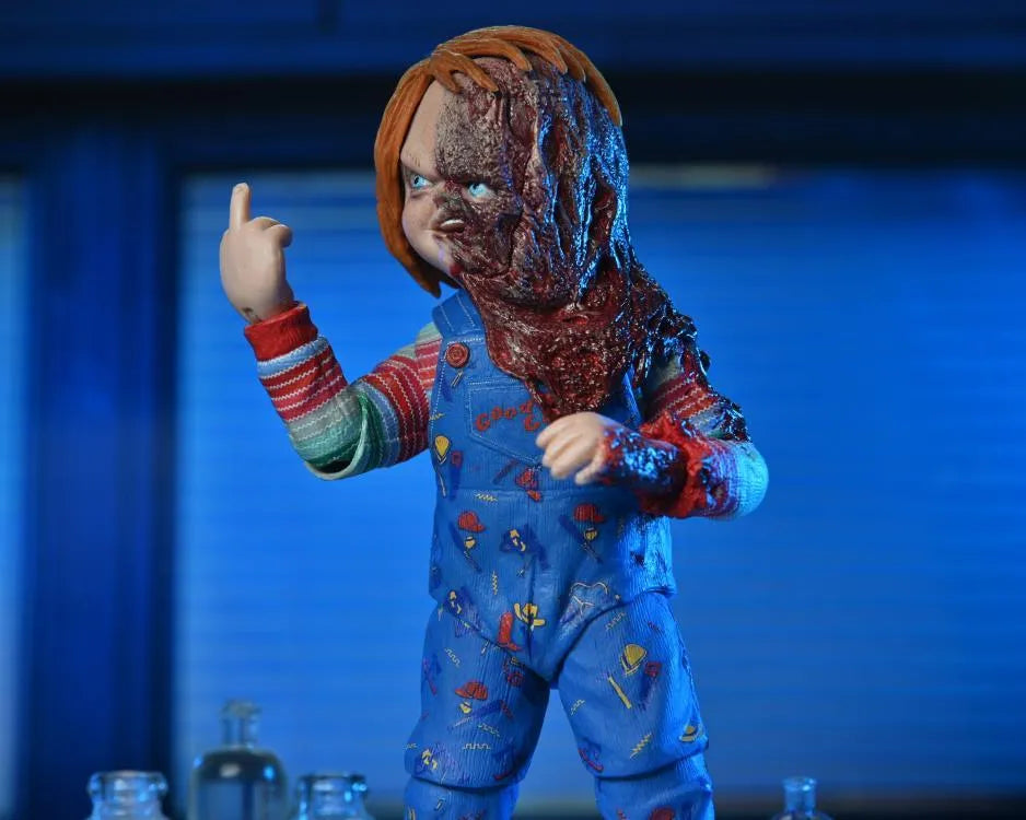 Chucky the Diabolical Doll Chucky Ultimate Figure - Neca - Ginga Toys