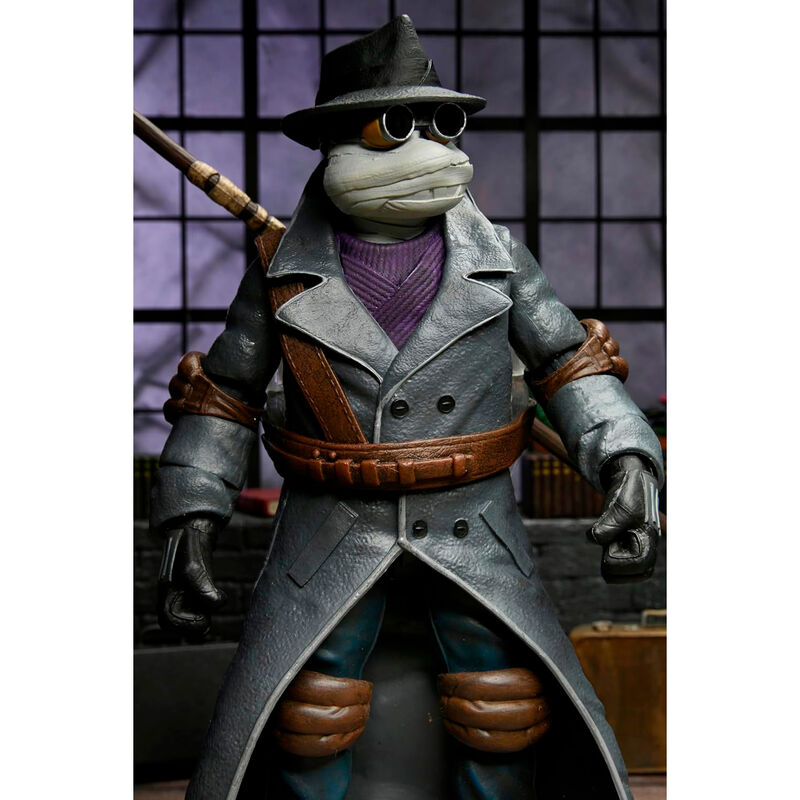 Universal Monsters x Teenage Mutant Ninja Turtles Ultimate Donatello as The Invisible Man