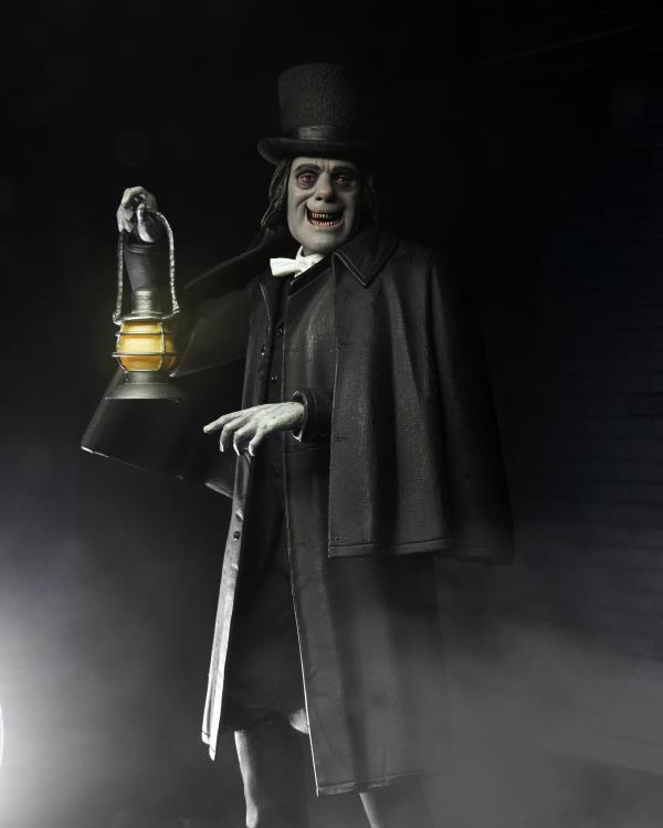 London After Midnight Ultimate Professor Edward C. Burke Action Figure - Ginga Toys