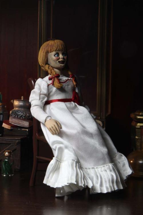 The Conjuring Universe Annabelle Figure - Neca - Ginga Toys