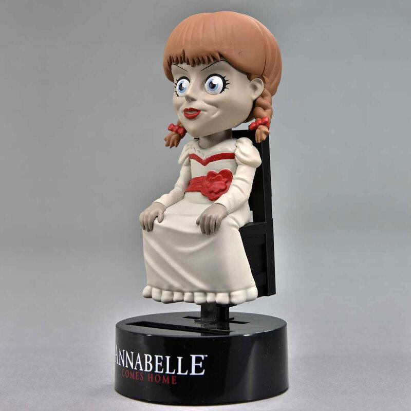 The Conjuring Universe Annabelle Solar Body Knocker - Neca - Ginga Toys