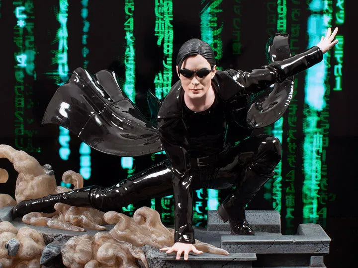 The Matrix Gallery Trinity Figure Diorama - Ginga Toys