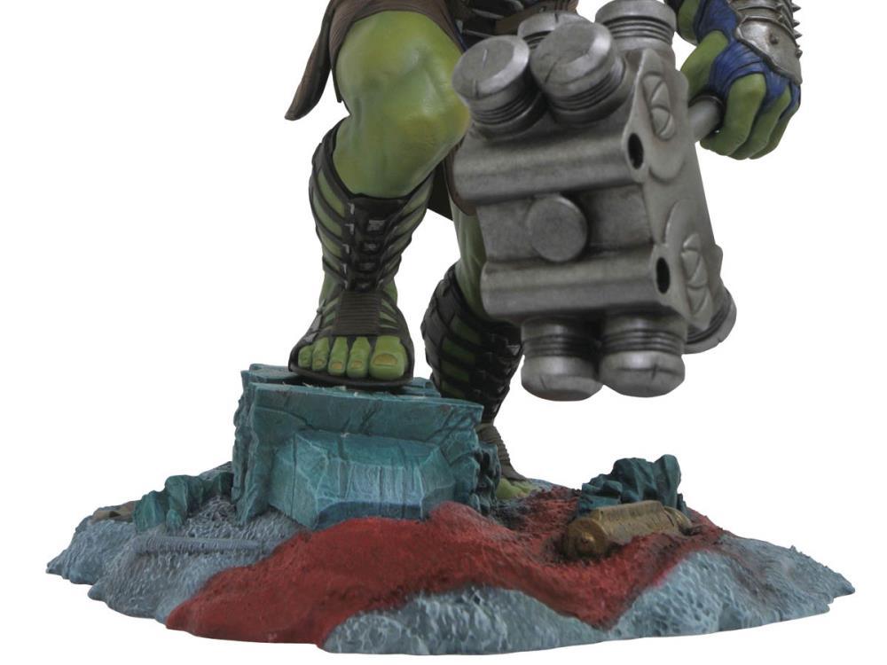 Thor: Ragnarok Gallery Hulk Figure - Diamond Select - Ginga Toys