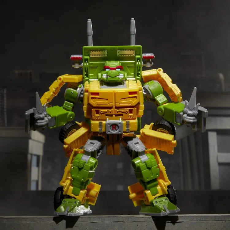 Transformers Collaborative Teenage Mutant Ninja Turtles x Transformers Party Wallop Action Figure - Ginga Toys