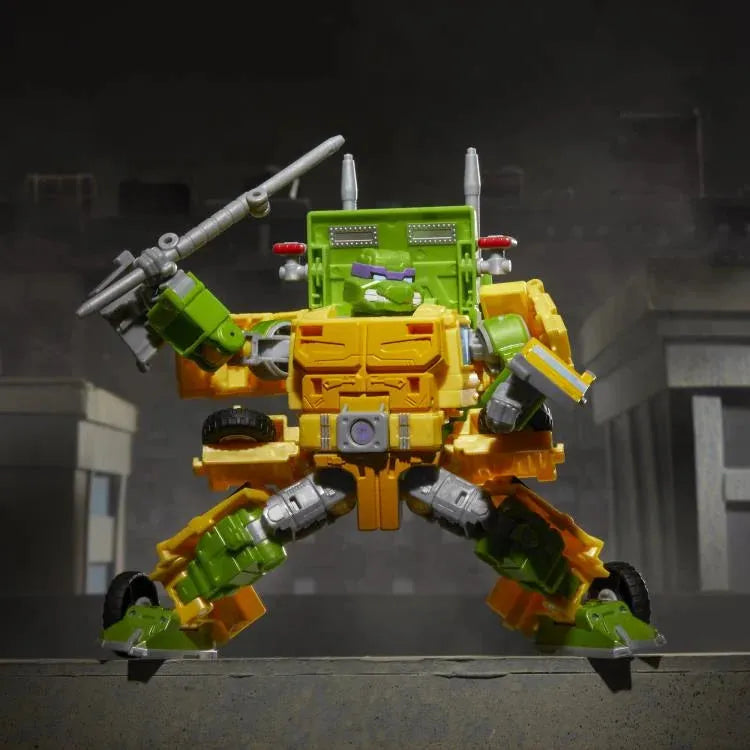 Transformers Collaborative Teenage Mutant Ninja Turtles x Transformers Party Wallop Action Figure - Ginga Toys