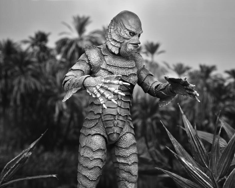 Universal Monsters Ultimate Creature from the Black Lagoon Figure (Black & White) - Ginga Toys