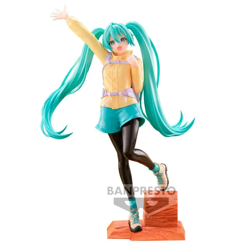 Vocaloid Holiday Memories Hatsune Miku (Mountain Climbing) - Ginga Toys